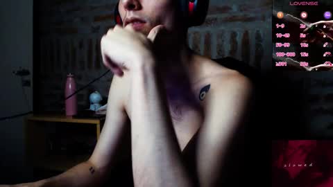 carameltoy4 online show from March 8, 3:54 am