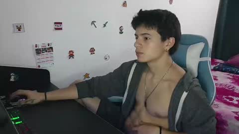 Snapshot of carapalida9008 chatting on January 28, 11:28 pm carapalida9008 online show from January 28, 11:28 pm