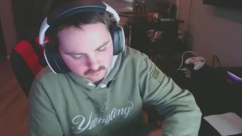 cardi_beans online show from February 12, 5:15 am