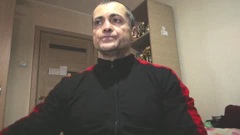 Snapshot of carin_the_body chatting on January 9, 4:19 am Laz online show from January 9, 4:19 am