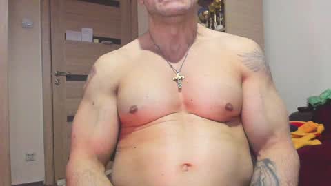 Snapshot of carin_the_body chatting on January 13, 8:48 pm Laz online show from January 13, 8:48 pm