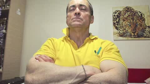 Snapshot of carin_the_body chatting on December 2, 9:04 pm Laz online show from December 2, 9:04 pm