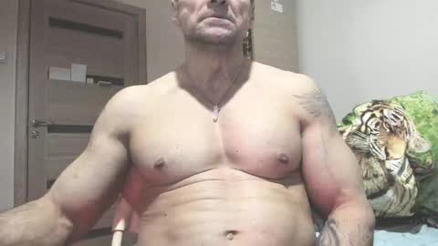 Snapshot of carin_the_body chatting on February 27, 10:20 pm Laz online show from February 27, 10:20 pm
