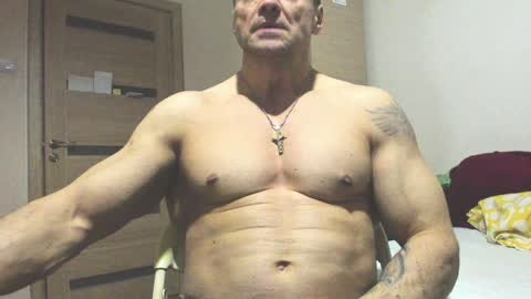 Snapshot of carin_the_body chatting on January 15, 10:46 pm Laz online show from January 15, 10:46 pm