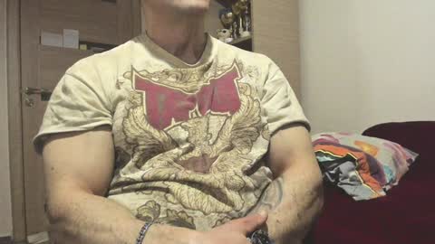 Snapshot of carin_the_body chatting on December 22, 9:31 pm Laz online show from December 22, 9:31 pm
