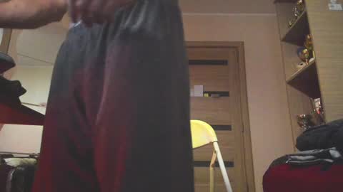 Snapshot of carin_the_body chatting on January 2, 3:51 pm Laz online show from January 2, 3:51 pm