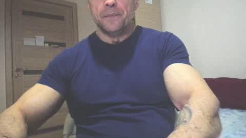 Snapshot of carin_the_body chatting on January 31, 8:54 am Laz online show from January 31, 8:54 am