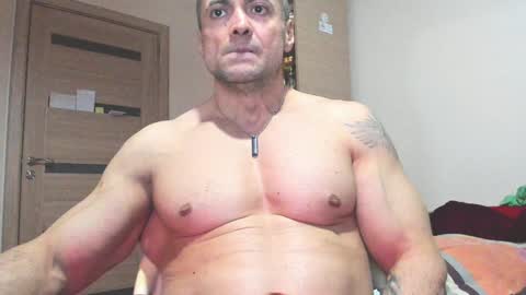 Snapshot of carin_the_body chatting on January 22, 8:49 pm Laz online show from January 22, 8:49 pm