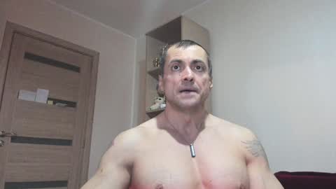 Snapshot of carin_the_body chatting on December 13, 8:47 pm Laz online show from December 13, 8:47 pm