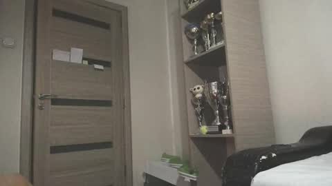 Snapshot of carin_the_body chatting on September 18, 12:45 am Laz online show from September 18, 12:45 am