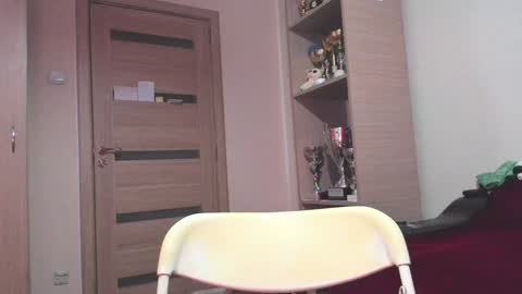 Snapshot of carin_the_body chatting on January 14, 12:35 pm Laz online show from January 14, 12:35 pm