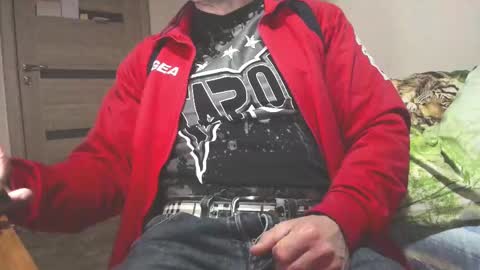 Snapshot of carin_the_body chatting on February 27, 8:39 am Laz online show from February 27, 8:39 am