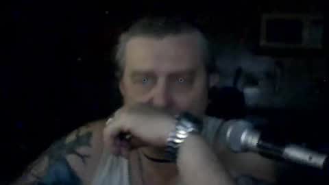 carlos712009 online show from April 22, 6:30 am