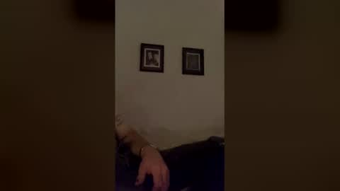 carsonesk90 online show from April 1, 5:53 am