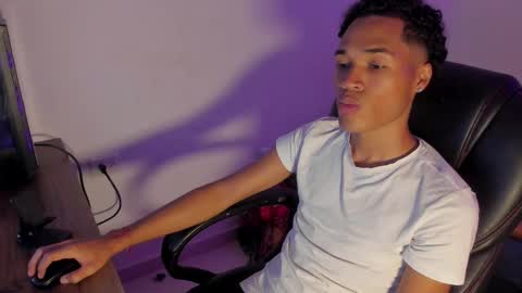 Carter online show from October 3, 8:52 am
