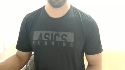Snapshot of cashmastermuscle77 chatting on January 24, 11:45 pm cashmastermuscle77 online show from January 24, 11:45 pm
