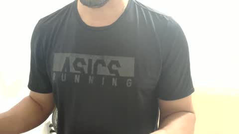 Snapshot of cashmastermuscle77 chatting on January 27, 10:38 am cashmastermuscle77 online show from January 27, 10:38 am