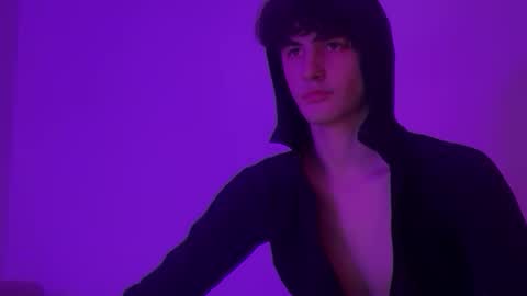 cashmasterparis online show from April 22, 8:24 pm