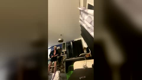 CASSANDRA online show from April 28, 12:27 am