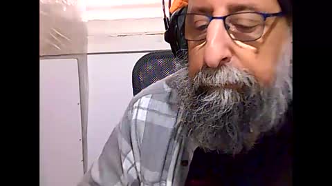 casual53 online show from February 28, 7:05 am