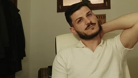 Mike Moreira online show from April 4, 11:29 am