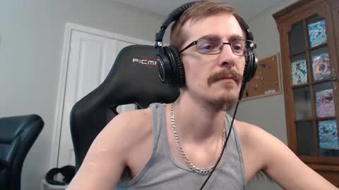 casuallycorrupt online show from November 14, 12:58 am