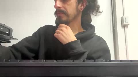 cayu_frensh94 online show from December 3, 1:39 am