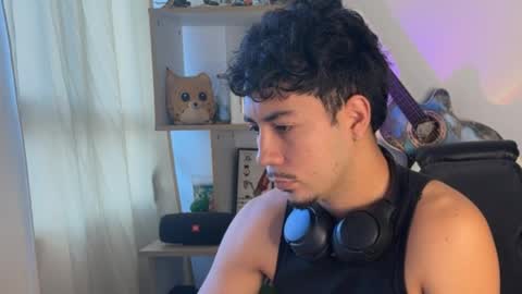 Snapshot of cdcanon chatting on October 12, 9:09 pm Carlos online show from October 12, 9:09 pm