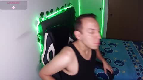 Snapshot of cerso1 chatting on February 15, 12:01 pm Cerso online show from February 15, 12:01 pm