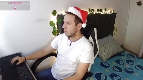 Snapshot of cerso1 chatting on December 3, 11:54 am Cerso online show from December 3, 11:54 am