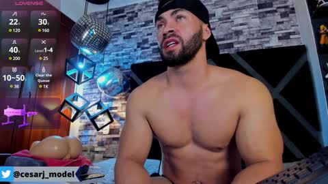 Snapshot of cesar_joness chatting on January 18, 10:49 pm Cesar jones online show from January 18, 10:49 pm