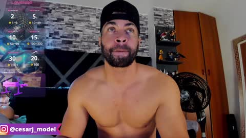 Snapshot of cesar_joness chatting on January 3, 11:44 pm Cesar jones online show from January 3, 11:44 pm