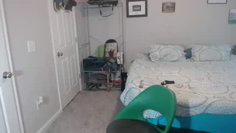 Chuck online show from April 23, 5:59 pm