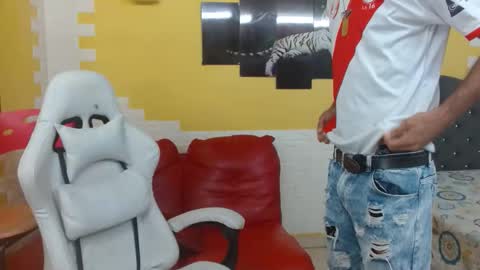 chacorta_ online show from March 27, 1:01 pm