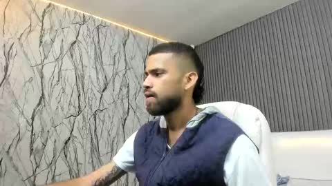 chacorta_ online show from March 8, 1:48 pm