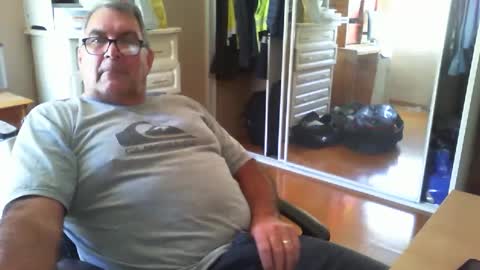 Chalky online show from March 15, 2:30 am