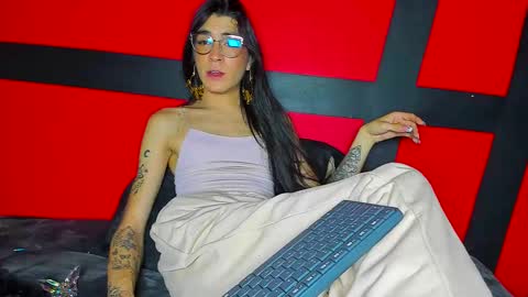 chaminelan online show from January 20, 6:53 pm