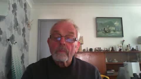 Champers online show from April 22, 2:11 pm