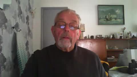 Champers online show from April 21, 12:00 pm