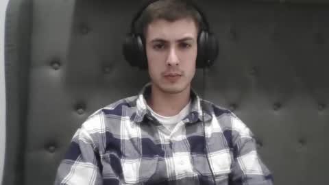 charismaticcharm online show from January 22, 8:29 am