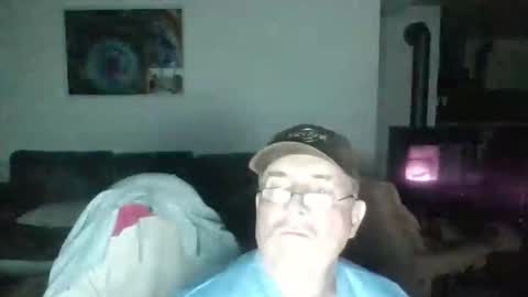 charles6064 online show from December 19, 1:24 am