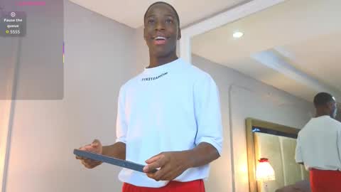 Snapshot of charlesbrown_ chatting on October 14, 12:56 pm charlesbrown_ online show from October 14, 12:56 pm