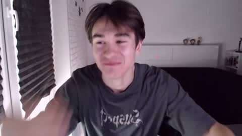Snapshot of charleshanson69 chatting on September 9, 8:58 am charleshanson69 online show from September 9, 8:58 am