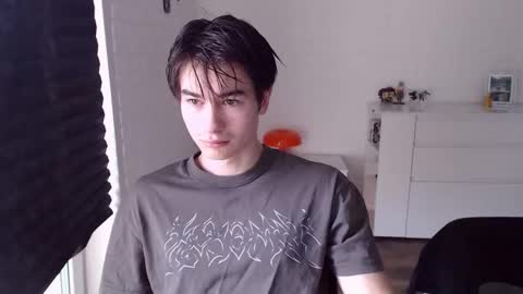 Snapshot of charleshanson69 chatting on September 23, 10:25 am charleshanson69 online show from September 23, 10:25 am