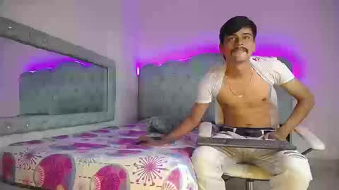 Snapshot of charlie_cock_ chatting on September 12, 5:07 am Charlie online show from September 12, 5:07 am