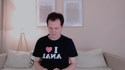 Charley online show from November 9, 5:28 pm