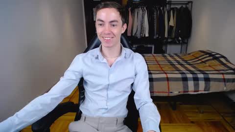 carlos reyes online show from February 25, 7:52 am