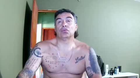 Snapshot of chato012 chatting on December 31, 4:04 pm chato012 online show from December 31, 4:04 pm