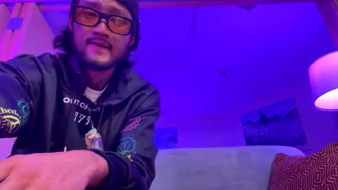 cheapthrills310 online show from February 6, 11:40 am