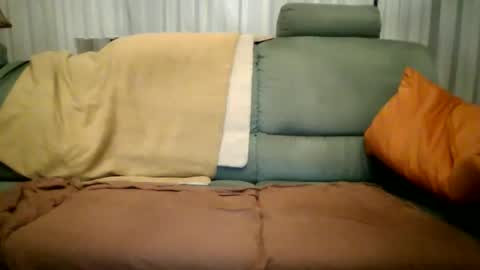 Tom online show from February 18, 12:20 am